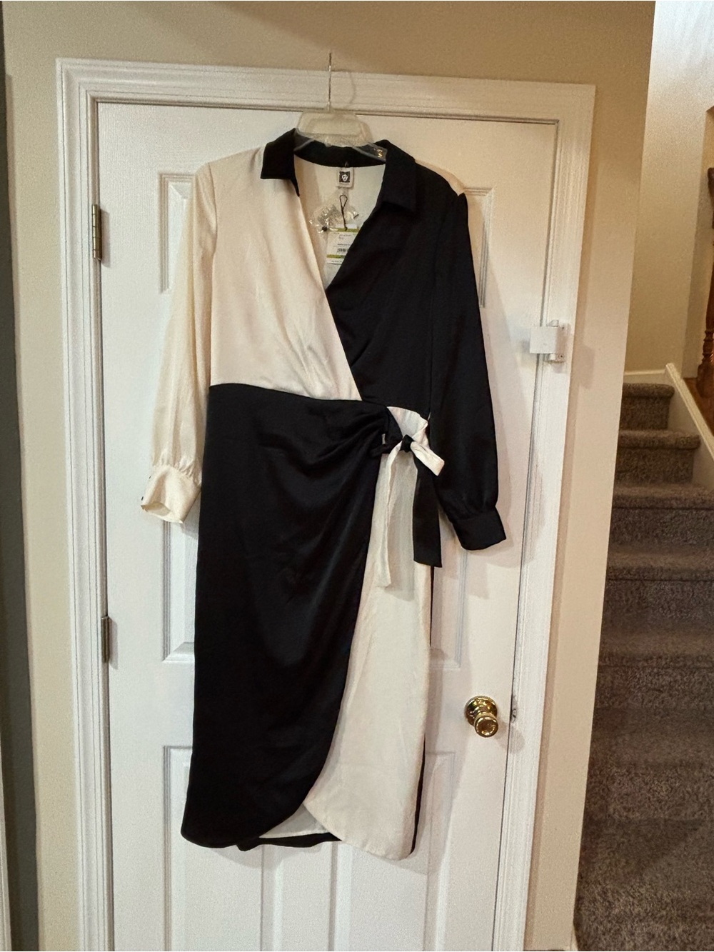 NWT-Anne Klein Black and White Midi Dress - Elegant Two-Tone Design